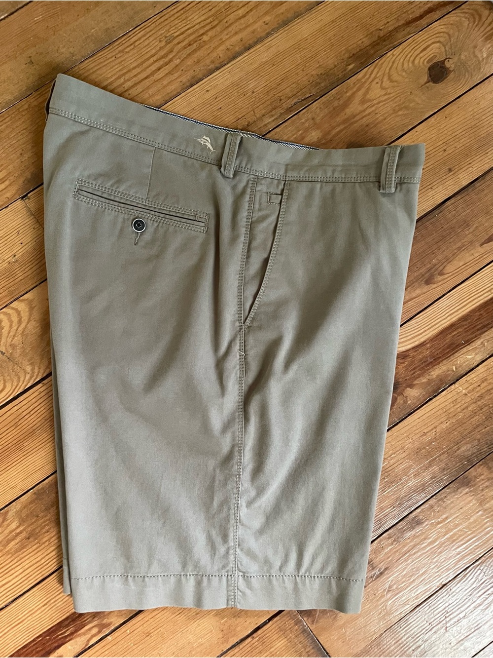 Tommy Bahama Men's Olive Green Casual Shorts with Printed Waistband
